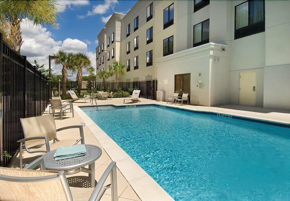 Springhill Suites By Marriott Jacksonville North I-95 Area Екстериор снимка