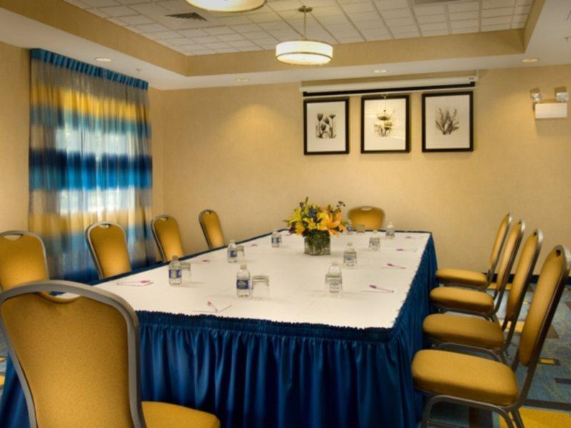 Springhill Suites By Marriott Jacksonville North I-95 Area Екстериор снимка
