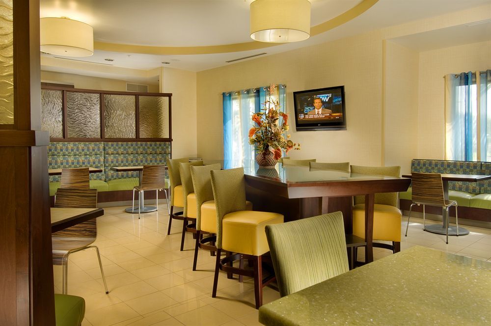 Springhill Suites By Marriott Jacksonville North I-95 Area Екстериор снимка