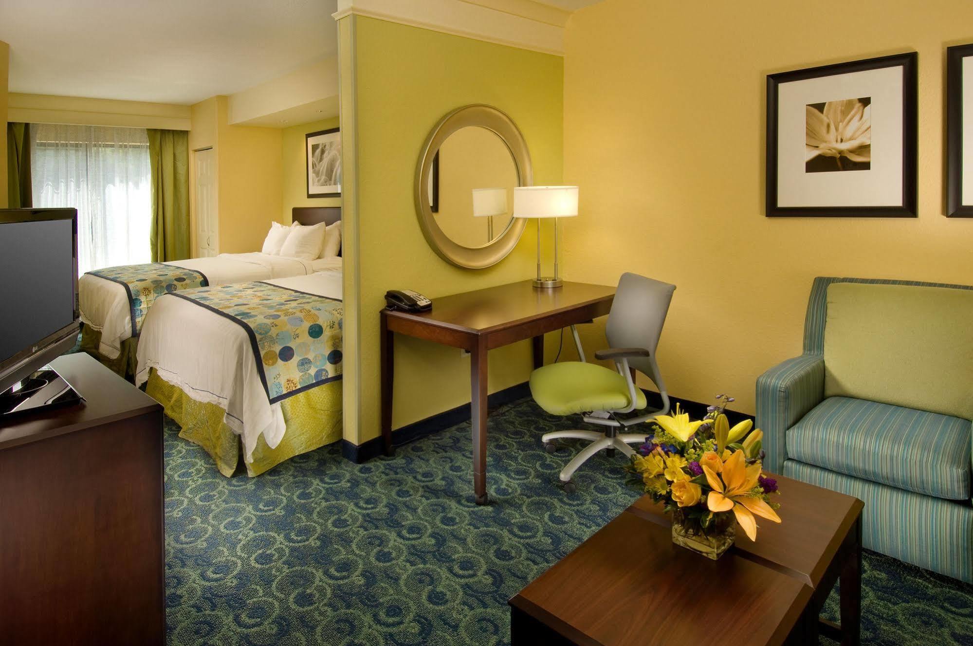 Springhill Suites By Marriott Jacksonville North I-95 Area Екстериор снимка